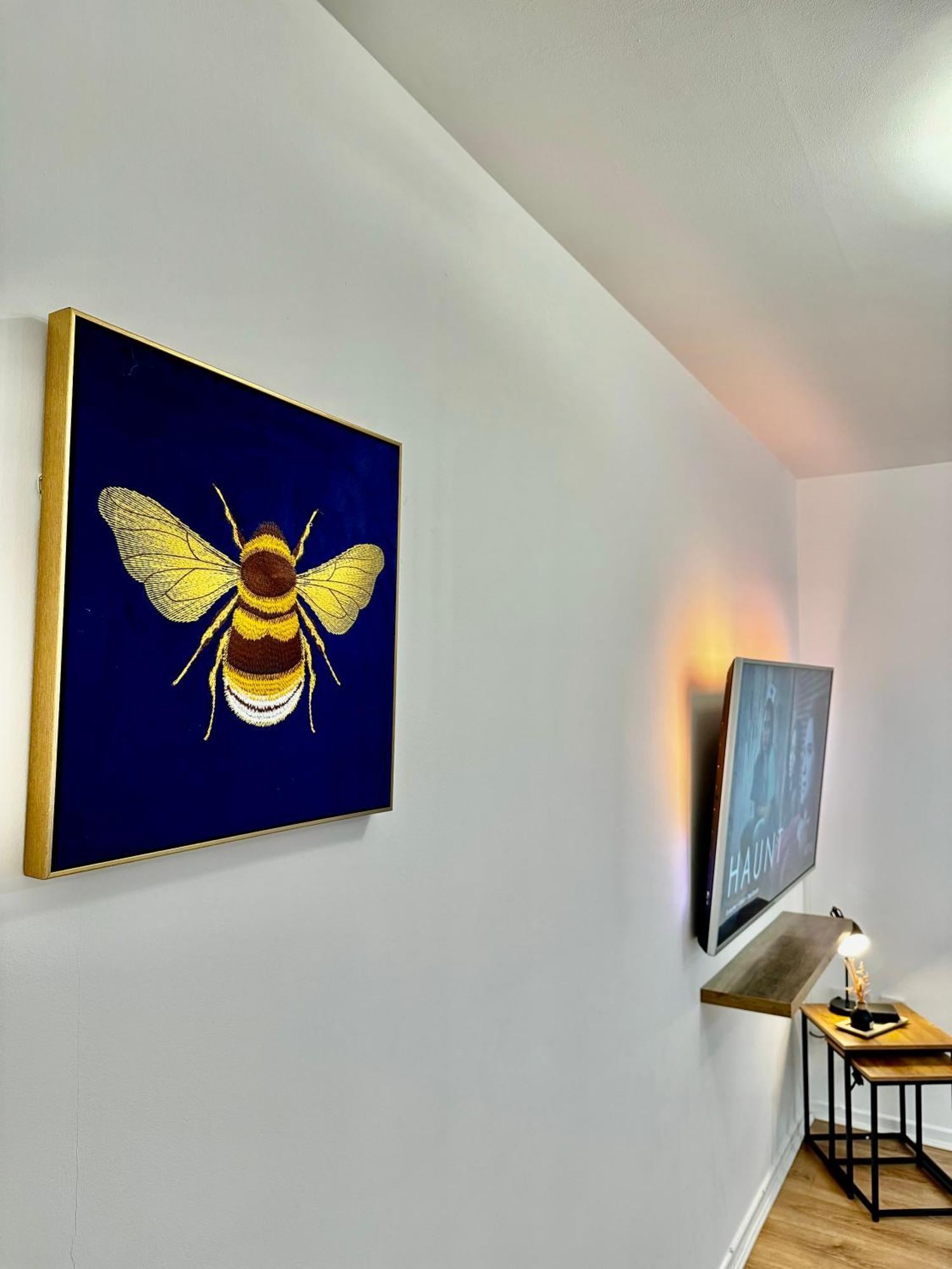 Rnm - Business Professional & Top Choice, Private Access & Entire Place, Kitchen & Washroom With Amenities, Smart Tv, Easy Access, Fast Wifi, Parking Nearby, Great Transport Links Гейлсовен Екстер'єр фото